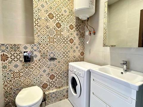 квартира за адресою Салютна вул., (Будинок 02301-02303)