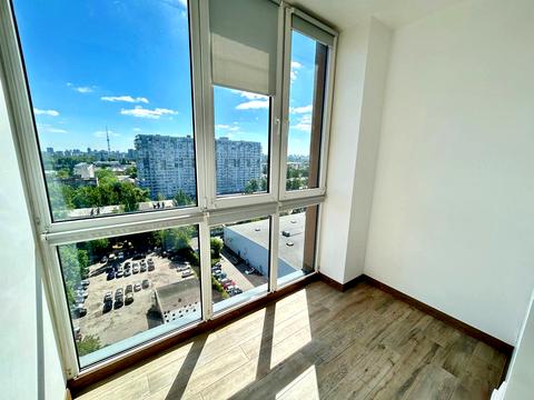 квартира за адресою Салютна вул., (Будинок 02301-02303)