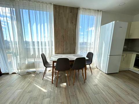 квартира за адресою Салютна вул., (Будинок 02301-02303)