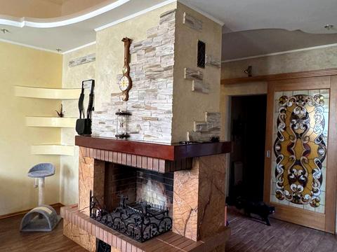 будинок за адресою Хрестовоздвиженська вул.