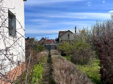 будинок за адресою Орхідейна, 10