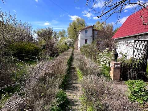 будинок за адресою Орхідейна, 10