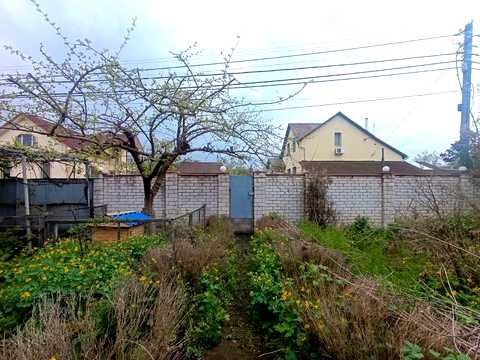 будинок за адресою Орхідейна, 10