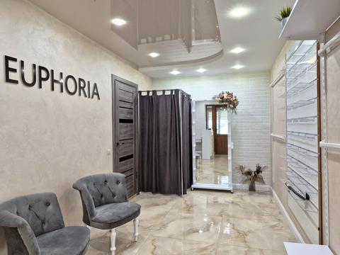 комерційна за адресою Богоявленська вул. (Черняка), 8