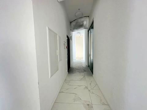 комерційна за адресою Лесі Українки бульв., 23