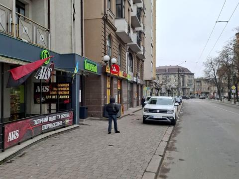 комерційна за адресою Залізнична вул., 5