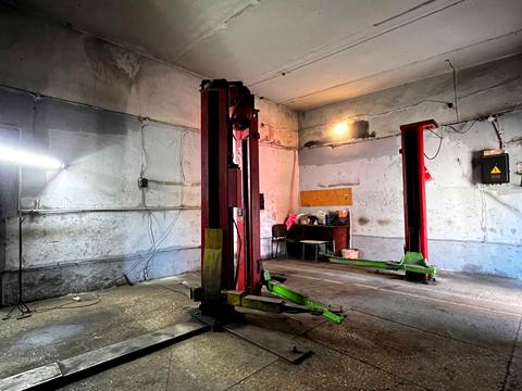 паркомісце за адресою Різдвяна вул., 171