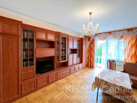 будинок за адресою с. Порадівка, Незалежності, 20 а