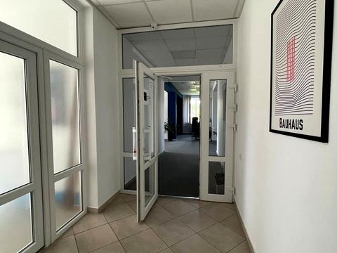 комерційна за адресою Тютюнників вул. (), 55
