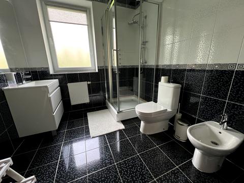 будинок за адресою с. Гатне, Прикордонна вул., 52