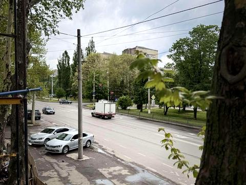 комерційна за адресою Вовчинецька вул., 12