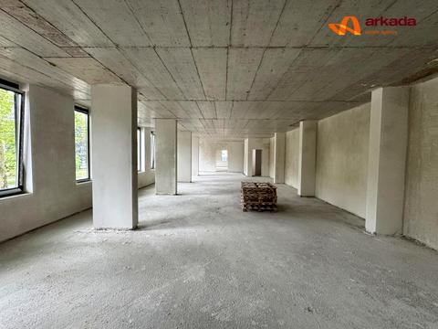 комерційна за адресою Вовчинецька вул., 12