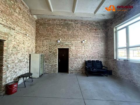 комерційна за адресою Лесі Українки, 34 Б