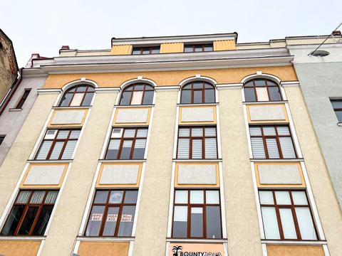 комерційна за адресою Івана Мазепи вул., 1