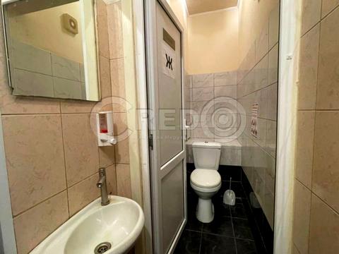 комерційна за адресою Металургів просп., 5а
