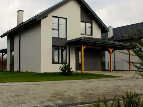будинок за адресою Назарія Яремчука