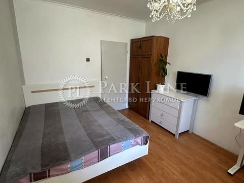 квартира за адресою Милославська вул., 25