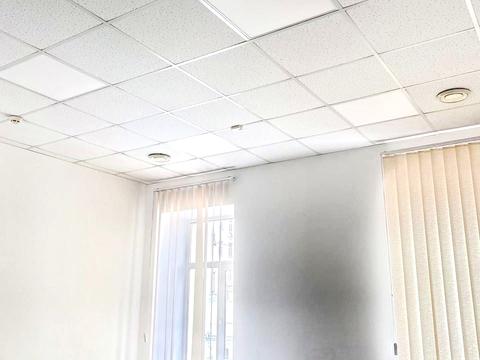 комерційна за адресою Саксаганського вул., 106