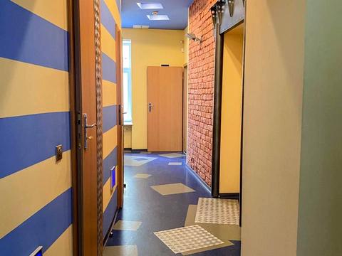 комерційна за адресою Саксаганського вул., 106
