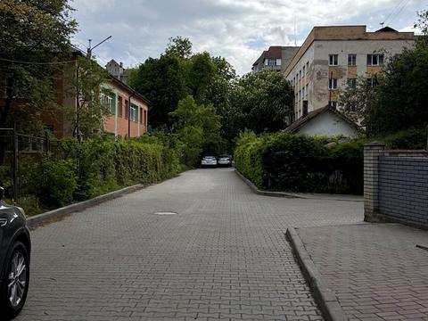 коммерческая по адресу Короля Даниила ул., 17а