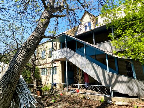 комерційна за адресою Лауреатська вул., 73
