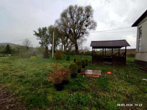 комерційна за адресою Мостова, 1