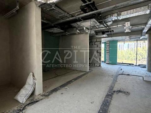комерційна за адресою Миколи Бажана просп., 1-М