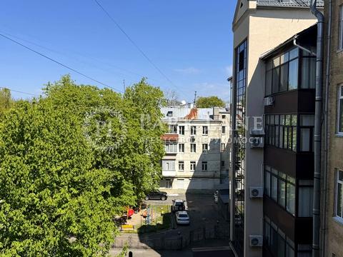 квартира за адресою Інститутська вул., 27/6