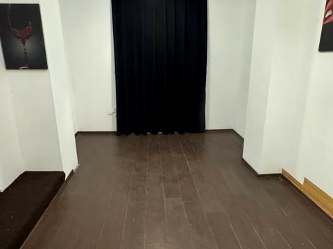 1864907349068811