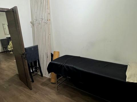 комерційна за адресою Короленка вул., 3-Б