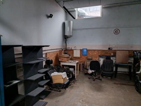 коммерческая по адресу Навроцького Володимира, 25
