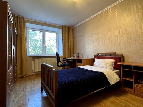 квартира за адресою Оболонська вул., 12