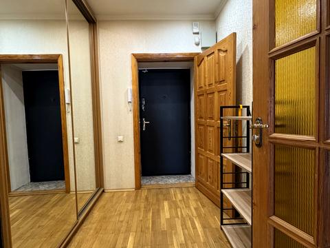 квартира за адресою Оболонська вул., 12