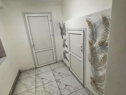 комерційна за адресою Кирила Трильовського вул., 25