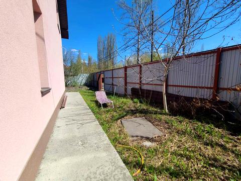 будинок за адресою смт. Козин, Весняна, 37