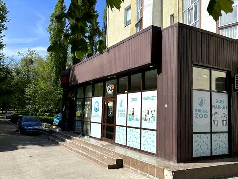 комерційна за адресою Данила Галицького вул., 16б