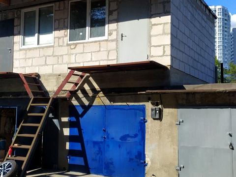 паркомісце за адресою Світла вул., 6б