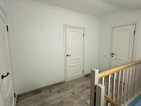квартира за адресою Володимира Івасюка вул., 12