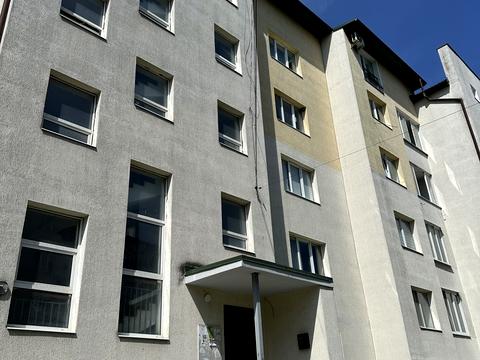 квартира за адресою Володимира Івасюка вул., 12