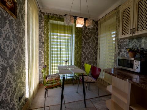 дом по адресу с. Белая криница, Приміська