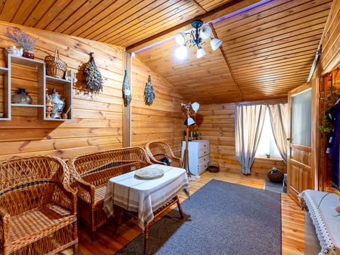 дом по адресу с. Белая криница, Приміська
