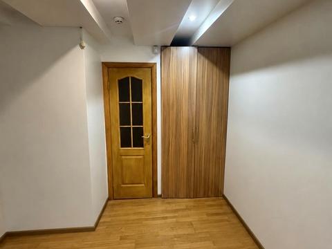комерційна за адресою Личаківська вул. (), 47