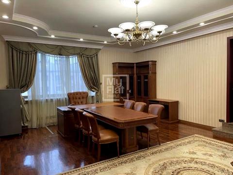 комерційна за адресою Липська вул., 10