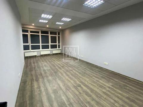 комерційна за адресою Кловський узвіз, 7a