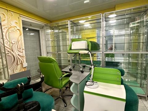 комерційна за адресою Італійський бульв., 8