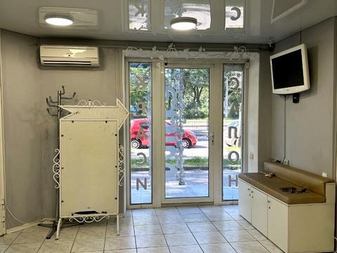 комерційна за адресою Італійський бульв., 8