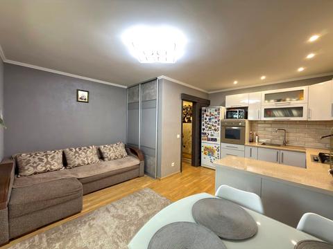 квартира за адресою Юності вул., 11б