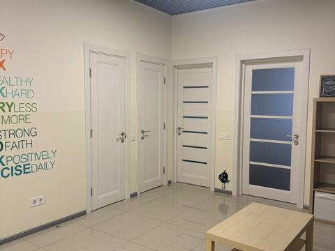 комерційна за адресою Дніпровська набережна вул., 26-Д