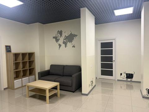 комерційна за адресою Дніпровська набережна вул., 26-Д