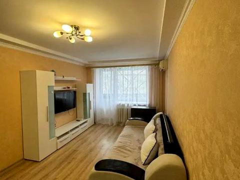 квартира за адресою Ірпінська вул. (Абхазька), 4